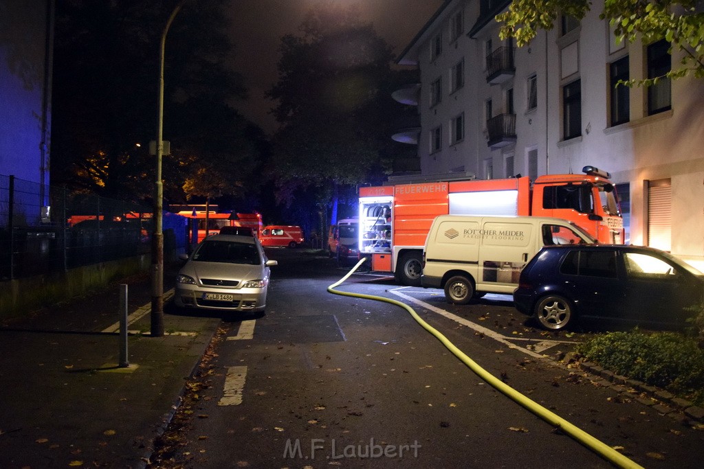 Feuer 2 Y Kellerbrand Koeln Humbold Gremberg Hachenburgerstr P373.JPG - Miklos Laubert